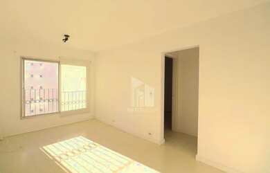 Imagem: O apartamento possui 1 Dormitório, 2 Banheiros, 1 Vaga na garagem