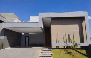 Imagem: A casa em condomínio possui 3 Dormitórios, 4 Banheiros, 3