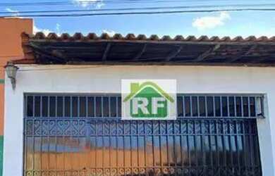 Imagem: A casa possui 3 Dormitórios, 1 Banheiro, 1 Vaga na garagem