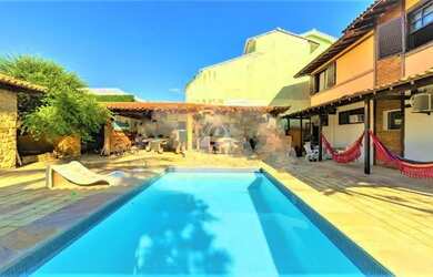 Imagem: A casa em condomínio possui 4 Dormitórios, 5 Banheiros, 5