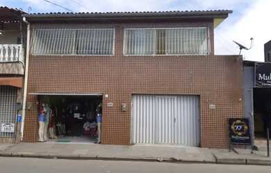 Imagem: A casa possui 3 Dormitórios, 3 Banheiros, 1 Vaga na garagem