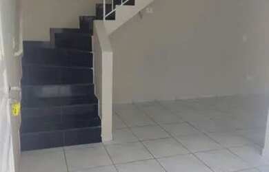 Imagem: A casa em condomínio possui 2 Dormitórios, 2 Banheiros, 1