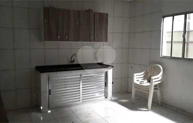 Imagem: O apartamento para alugar possui 1 Dormitório, 1 Banheiro