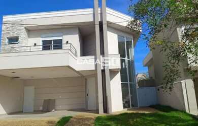 Imagem: A casa em condomínio possui 3 Dormitórios, 4 Banheiros, 4