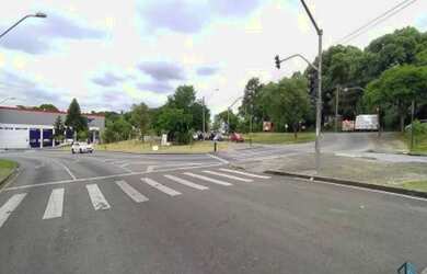 Imagem: O terreno possui 10.000m² de Área e está localizado em Atuba