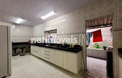 Imagem 8: Casa a venda com quatro quartos no Jardim Riacho