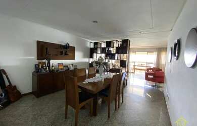 Imagem 10: Imóvel para venda tem 250 metros quadrados com 4 quartos em Praia de...