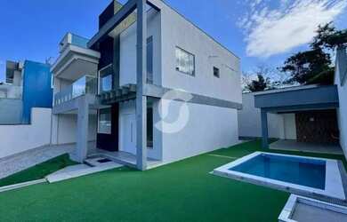 Imagem: A casa em condomínio possui 4 Dormitórios, 4 Banheiros, 2