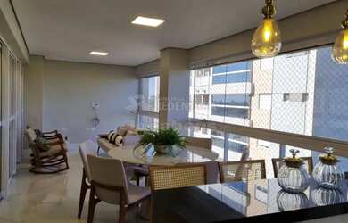 Imagem: O apartamento possui 3 Dormitórios, 4 Banheiros, 3 Vagas na