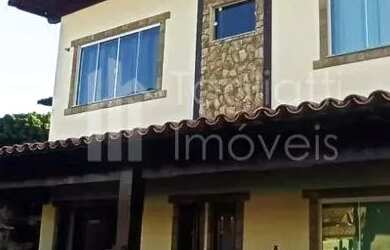 Imagem: A casa possui 5 Dormitórios, 5 Banheiros, 3 Vagas na garagem