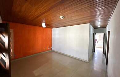 Imagem 6: EXCELENTE CASA NO BAIRRO TOMBA COMPOSTA DE 3/4 COM SUÍTE NO CONJUNTO...