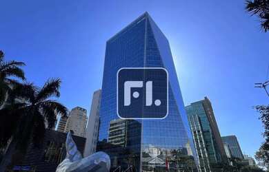 Imagem: O depósito possui 5 Vagas na garagem, 2.100m² de Área e