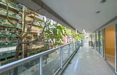 Imagem: O apartamento possui 4 Dormitórios, 5 Banheiros, 2 Vagas na