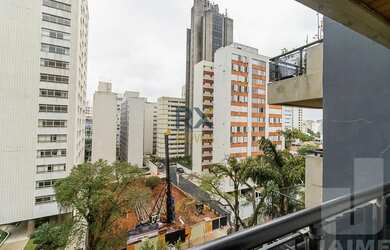 Imagem 15: Apartamento em Higienópolis com 245m², 4 quartos sendo 3 suítes, varanda...