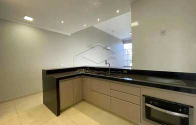 Imagem 4: Casa Residência em Jaú. 12m² de Área, 2 Vagas na garageme3 Dormitórios