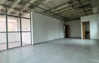 Imagem: O depósito possui 1 Vaga na garagem e 50m² de Área e está