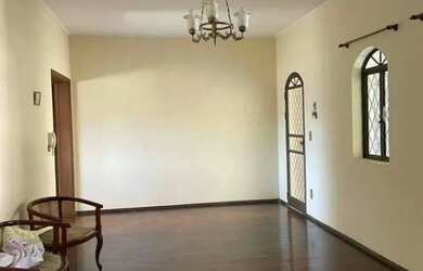 Imagem 6: Casa com 4 dormitórios à venda, 309 m² por R$ 900.000,00 - Centro - Pouso Alegre/MG