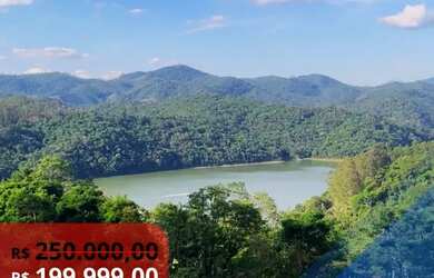 Imagem: O terreno possui 916m² de Área e está localizado em Vila