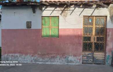 Imagem: A casa possui 2 Dormitórios, 2 Banheiros, 100m² de Área e