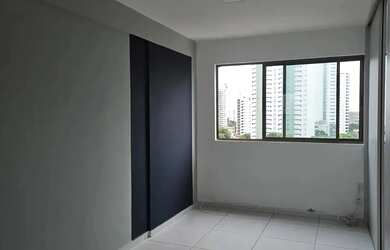 Imagem: O apartamento possui 1 Dormitório, 1 Banheiro, 1 Vaga na garagem