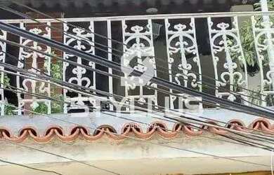 Imagem: A casa possui 2 Dormitórios, 2 Banheiros, 1 Vaga na garagem