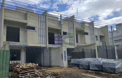 Imagem: A casa em condomínio possui 3 Dormitórios, 3 Banheiros, 2