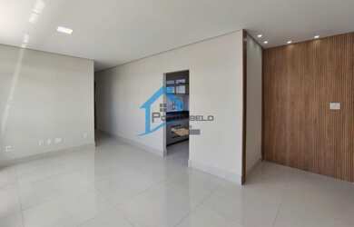 Imagem: O apartamento possui 3 Dormitórios, 1 Banheiro, 2 Vagas na