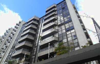 Imagem: O apartamento possui 4 Dormitórios, 1 Banheiro, 140m² de Área