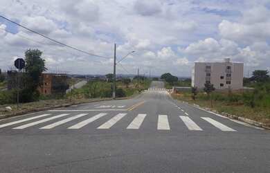 Imagem: O terreno possui 300m² de Área e está localizado em Xavante