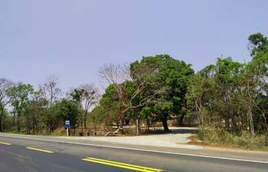 Imagem: O terreno possui 1200m² de Área e está localizado em Centro