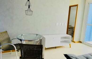 Imagem: O apartamento possui 1 Dormitório, 1 Banheiro, 1 Vaga na garagem