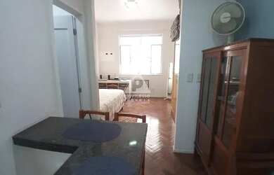 Imagem: A kitnet possui 1 Dormitório, 1 Banheiro, 32m² de Área e