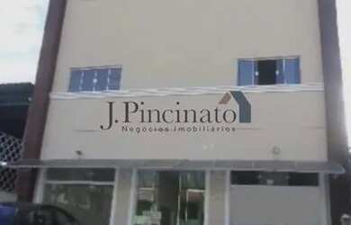 Imagem: O depósito possui 3 Vagas na garagem e 390m² de Área e está