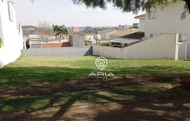 Imagem: O terreno possui 300m² de Área e está localizado em Esperança