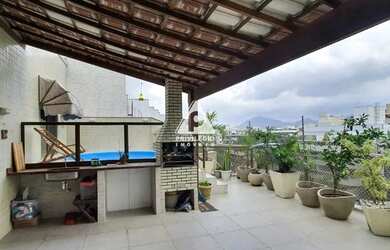 Imagem: O apartamento na cobertura à venda possui 4 Dormitórios, 4