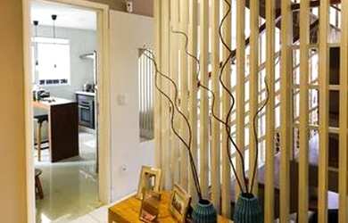 Imagem: A casa em condomínio possui 4 Dormitórios, 5 Banheiros, 2