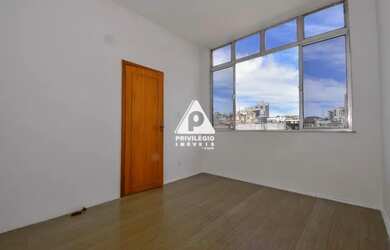 Imagem 8: Apartamento a venda no Flamengo - 3 quartos com dependência completa e vaga na escrutura