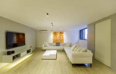 Imagem: O apartamento possui 3 Dormitórios, 5 Banheiros, 2 Vagas na