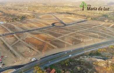 Imagem: O terreno possui 160m² de Área e está localizado em Massaranduba