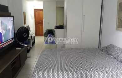 Imagem: A kitnet possui 1 Banheiro, 31m² de Área e está localizado