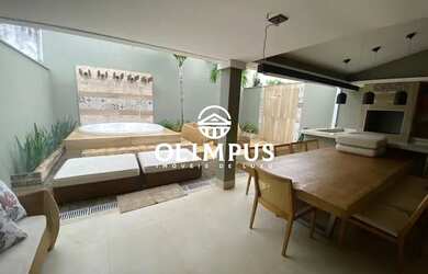 Imagem: A casa em condomínio possui 3 Dormitórios, 5 Banheiros, 2