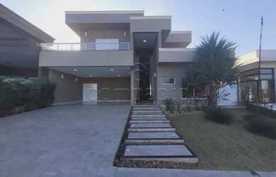 Imagem: A casa em condomínio possui 3 Dormitórios, 4 Banheiros, 4