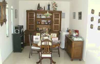 Imagem 6: Sobrado a venda em Peruibe com piscina, 5 dormitórios sendo 2 suites...