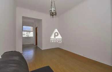 Imagem 2: Apartamento a venda no Flamengo - 3 quartos com dependência completa e vaga na escrutura