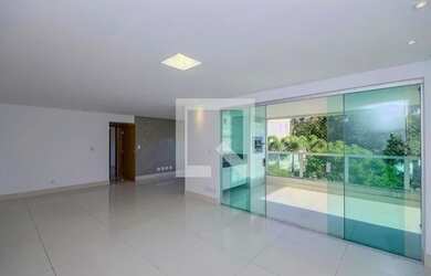 Imagem: O apartamento possui 4 Dormitórios, 5 Banheiros, 2 Vagas na