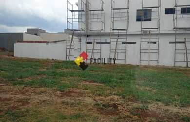 Imagem: O terreno possui 319m² de Área e está localizado em Parque