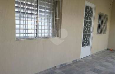 Imagem: A casa possui 2 Dormitórios, 1 Banheiro, 60m² de Área e