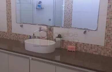 Imagem 15: Casa Sobrado em Jundiaí. Piscina, Churrasqueira, VarandaeÁrea de serviço