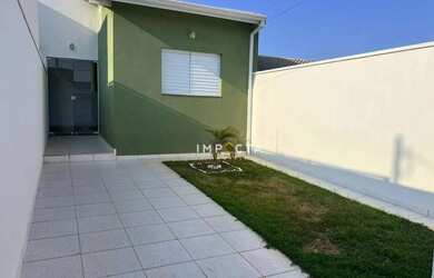 Imagem: A casa possui 2 Dormitórios, 2 Banheiros, 2 Vagas na garagem