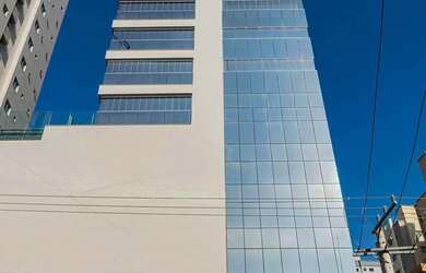 Imagem: O apartamento possui 4 Dormitórios, 5 Banheiros, 3 Vagas na